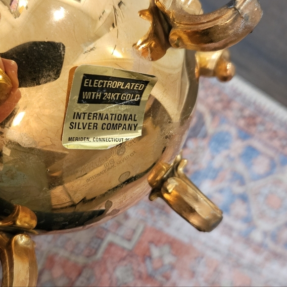 VINTAGE PAIR 24 karat Gold Electroplated Footed Tea & Coffee Pot - Picture 12 of 13